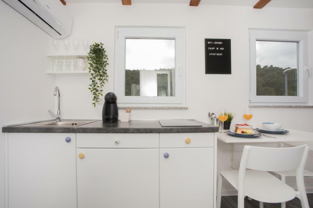 Studio Apartment Skatula Skradin Ngoại thất bức ảnh